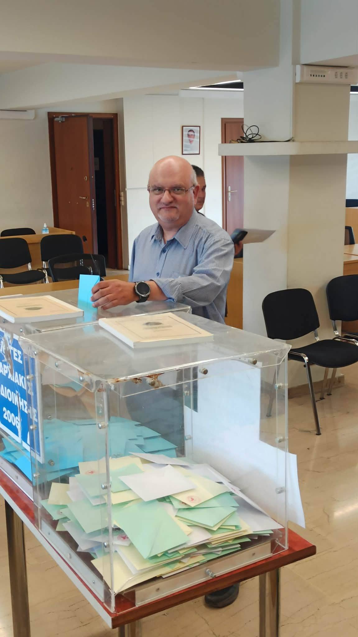 O Θωμάς Γιαννιώτης επανεκλέγεται με 78,5% στον Ερυθρό Σταυρό Νέας Σμύρνης
