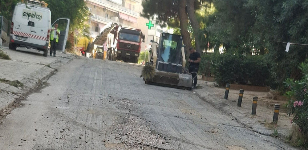 Ερωτήματα δημότη για τα κριτήρια επιλογής δρόμων στις ασφαλτοστρώσεις