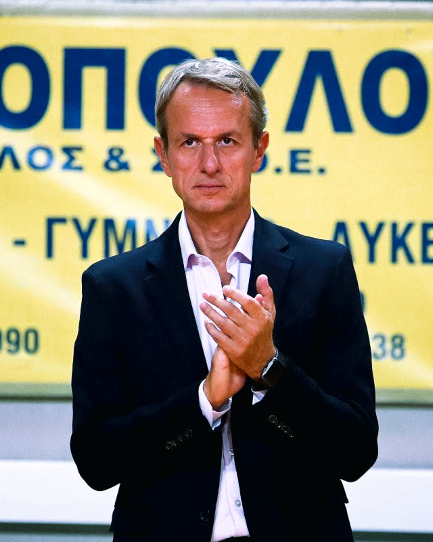 Βόλεϊ: Ανακοινώθηκε από τη Μπενφίκα ο Σάκης Ψάρρας