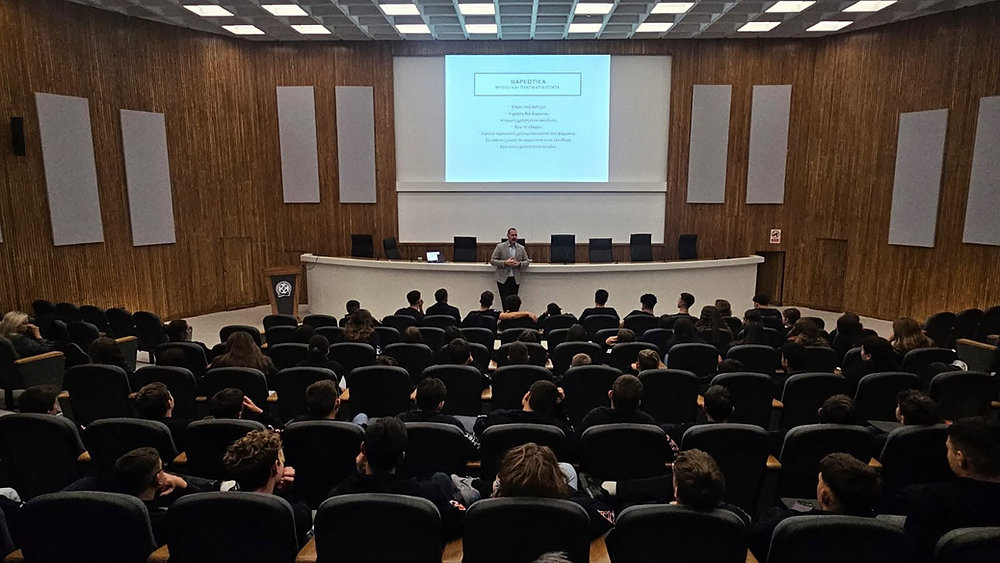 Οι ακαδημίες υδατοσφαίρισης του Πανιωνίου σε ενημερωτική δράση στη ΓΑΔΑ